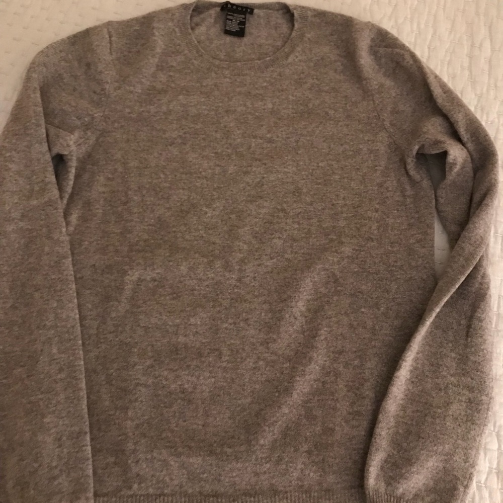 Theory cashmere sweater